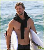Chris Hemsworth Goes Shirtless to Take a Snow Bath in New Photo Hollywood Life