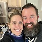 Dan Cummins Is Married to Wife: Lynze Radzyminski Cummins. Kids