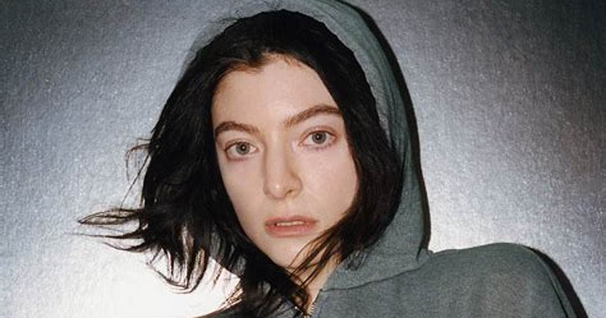 Discover the World of Ana Lorde: the Instagram Star Uncovered