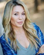 Elizabeth Wolfgramm Biography, Age, Height, Husband, Net Worth, Family ·