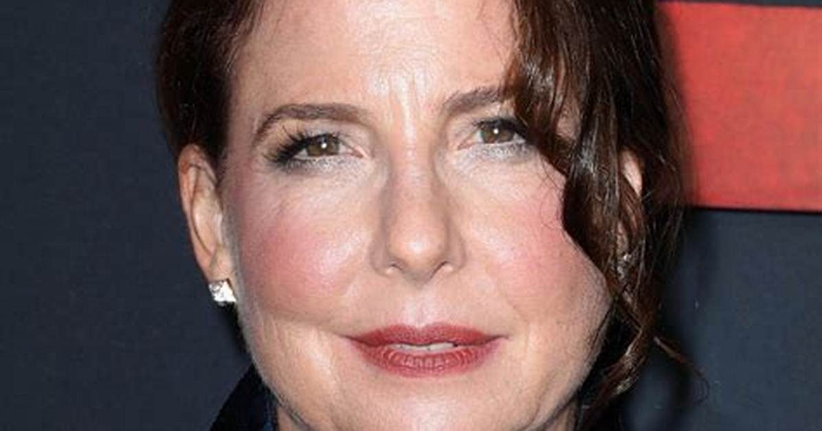Robin Weigert: Unveiling the Evolution of Her Relationships