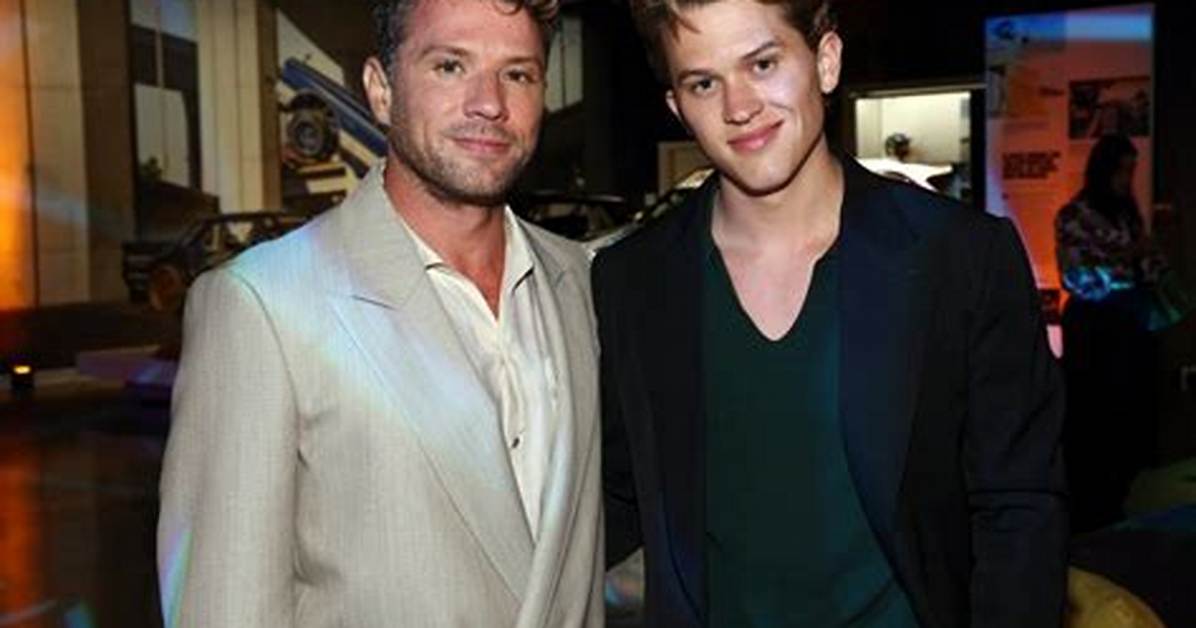 Ryan Phillippe Shares Rare Pic with His & Alexis Knapps Daughter Kai