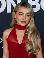 Sabrina Carpenter's Journey: the Truth Behind Her Lip Injection Rumors