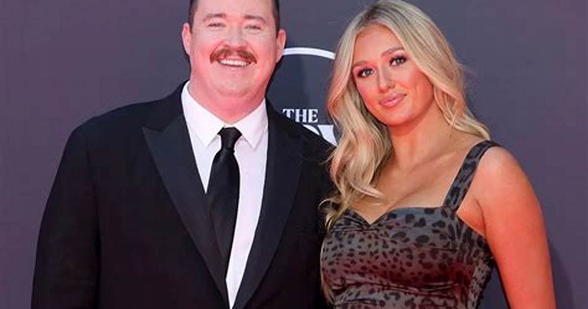 Shane Gillis Ex-Girlfriend: Unveiling the Personal Life of the Comedian