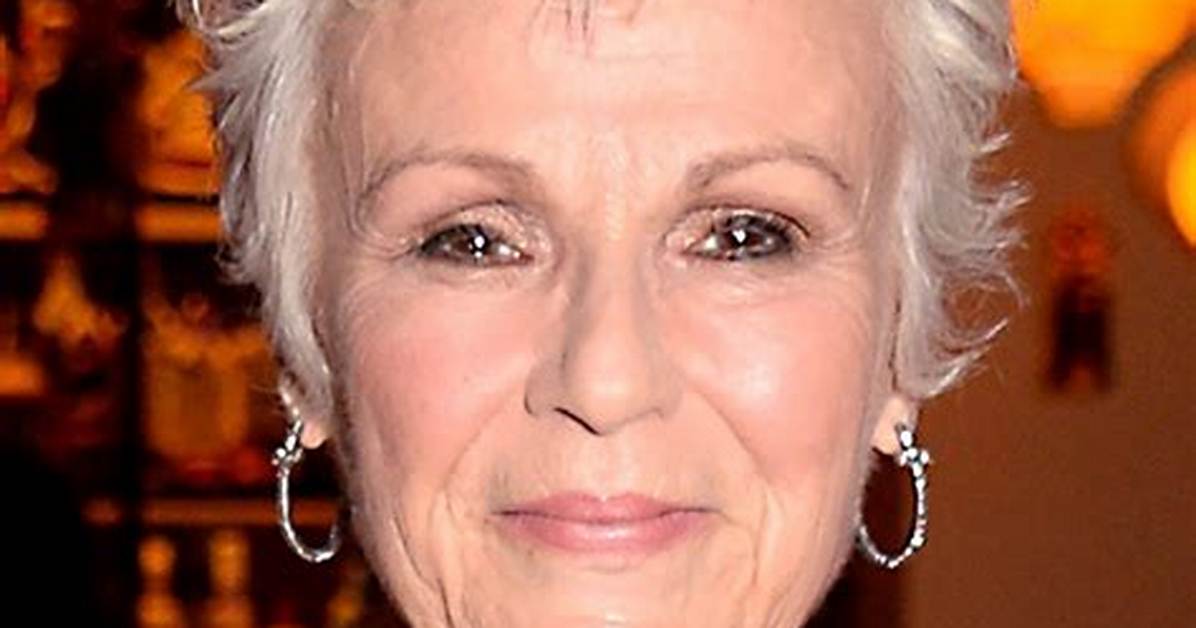 The Indispensable Julie Walters: a Compilation of Her Finest Cinematic Performances