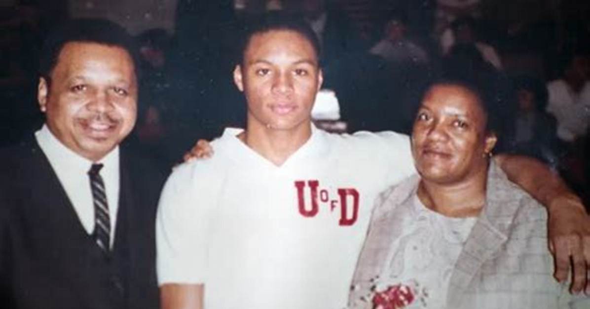 Unveiling Gus Johnson's Family: a Wikipedia Journey