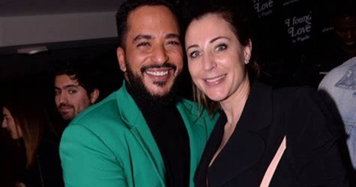 Unveiling the Life of Slimane: His Wife and Daughter