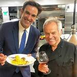 Wolfgang Puck Height, Weight, Age, Spouse, Family, Facts, Biography |
